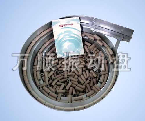 多种规格纸筒兼容振动盘